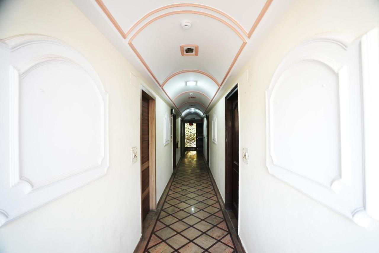 Hotel Classic Új-Delhi Kültér fotó